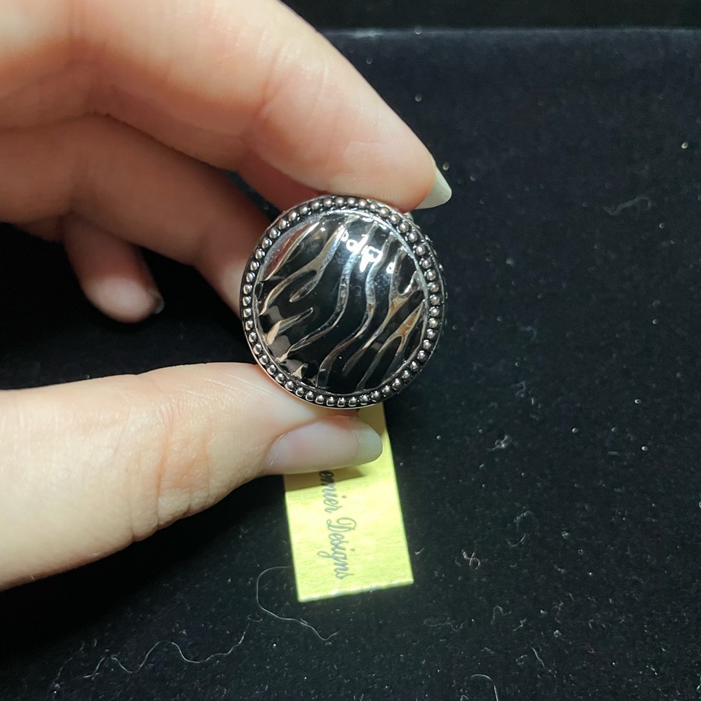 Premier Designs “Safari” ring #1615
